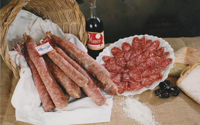 Jamones y Embutidos Blanco Jamones y Embutidos Blanco