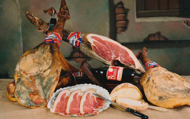 Jamones y Embutidos Blanco Jamones y Embutidos Blanco